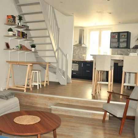 Duplex Avec Belle Terasse Au Centre De Bayonne Apartment Luaran gambar