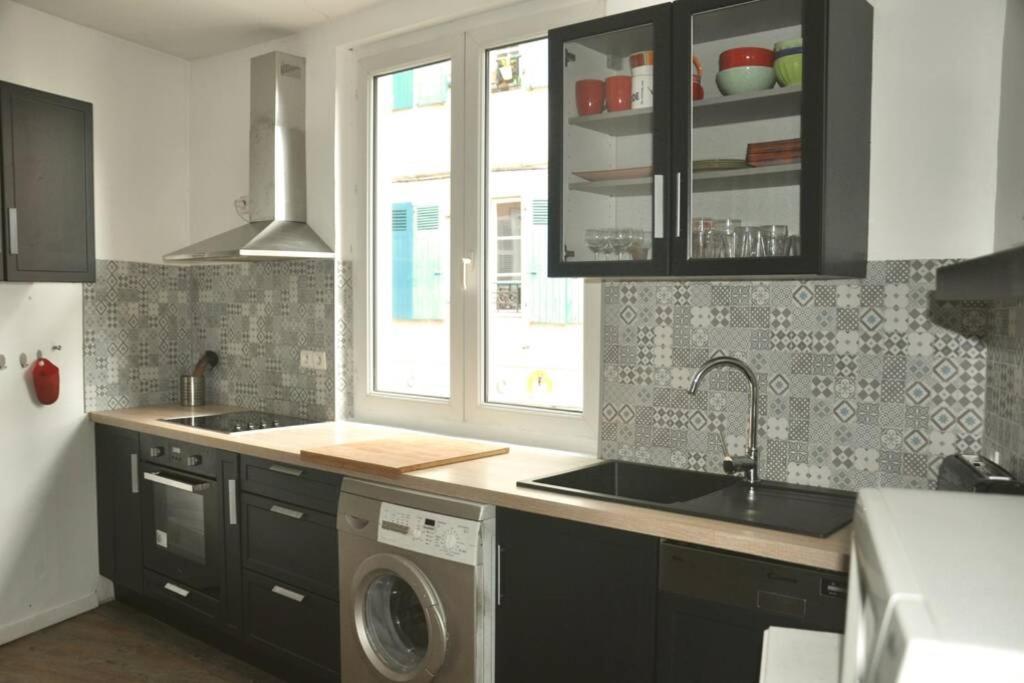 Duplex Avec Belle Terasse Au Centre De Bayonne Apartment Luaran gambar